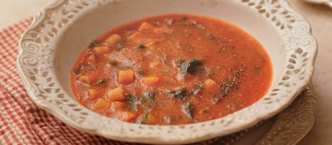 Fresh Tomato Soup with Pasta